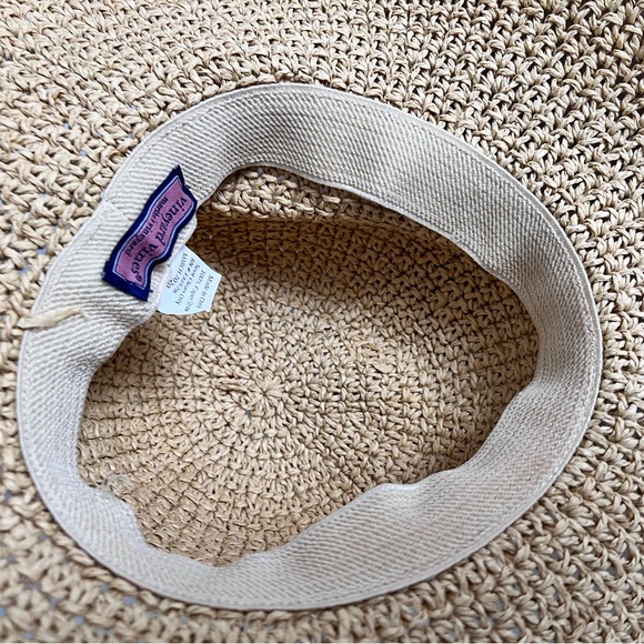 VINEYARD VINES | white scallop edge | Floppy Hat - Picture 8 of 12